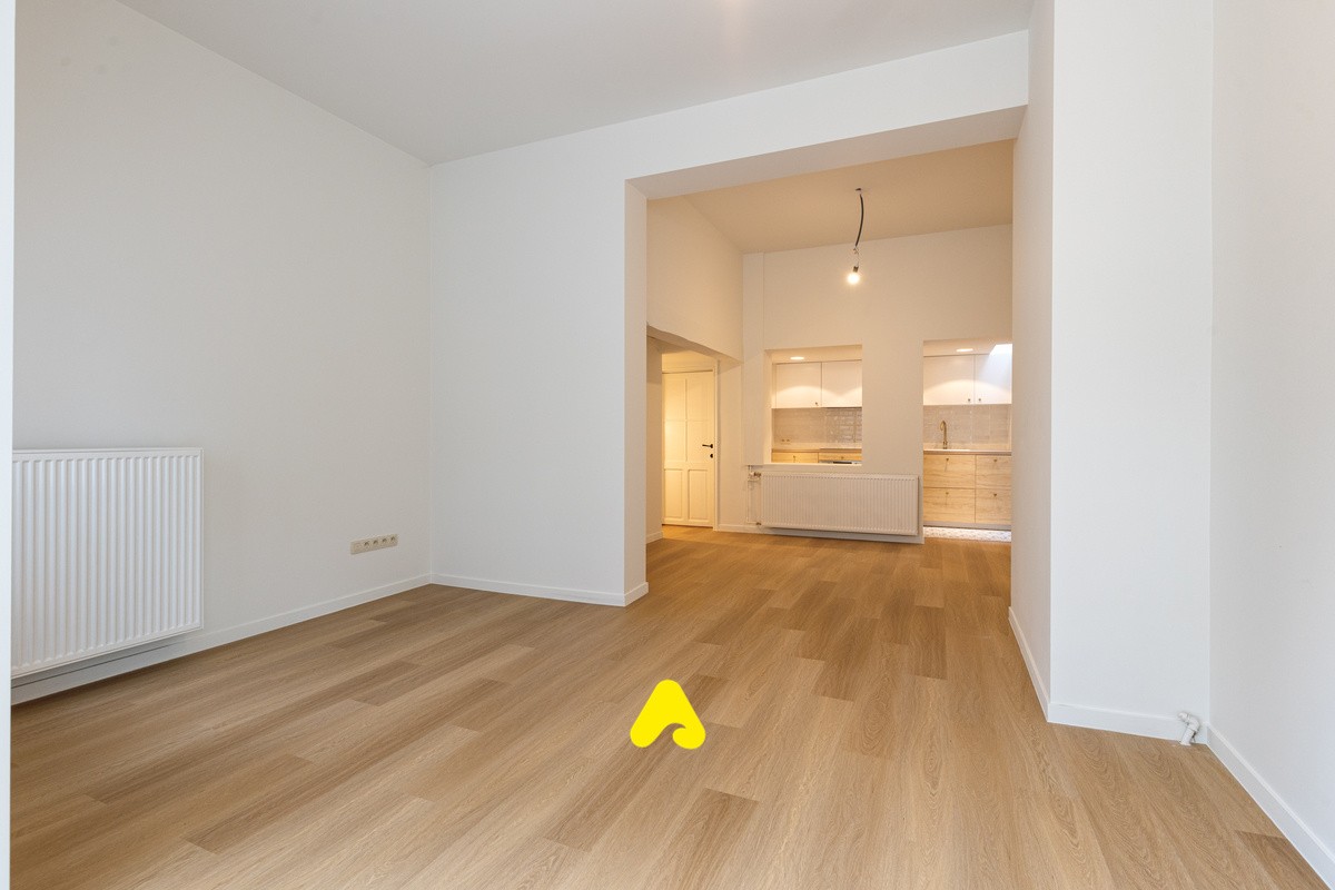 Maison mitoyenne de caractère avec 4 chambres, au centre de La Panne. - photo 3