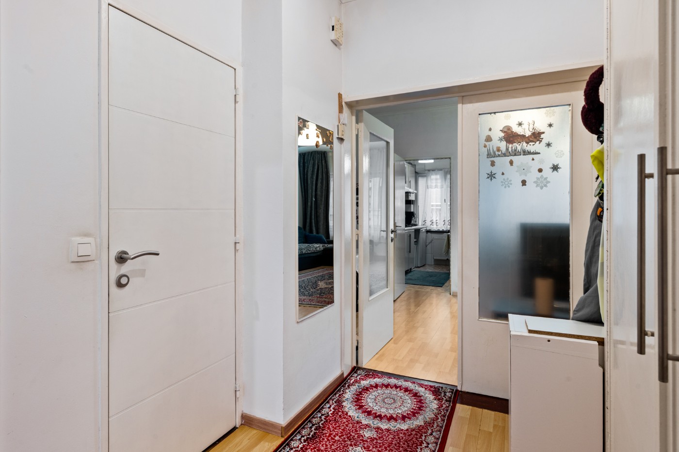 Gerieflijk app. op 1e verd. met 2 slpk. en kelderberging - foto 2