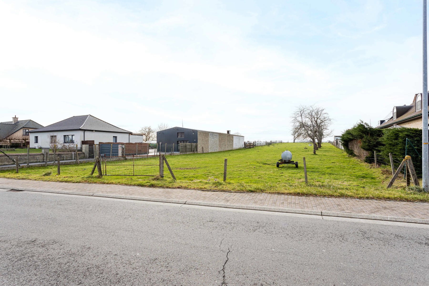 Bouwgrond 3860 m2 voor open bebouwing of project - foto 4