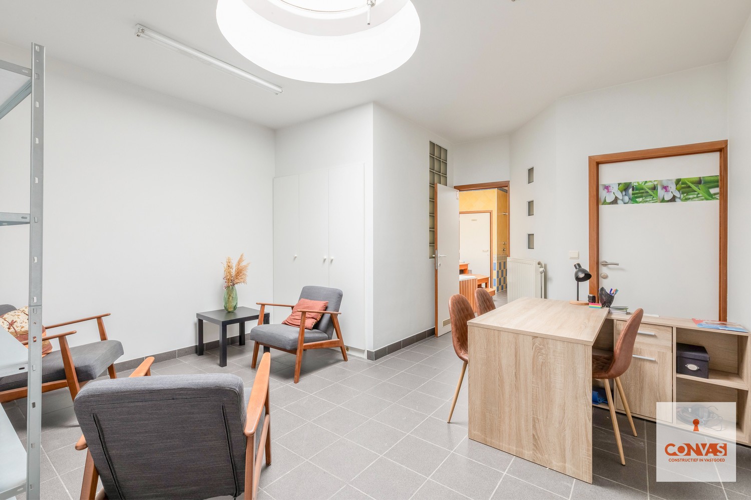 Veelzijdige praktijkwoning nabij het centrum - photo 4