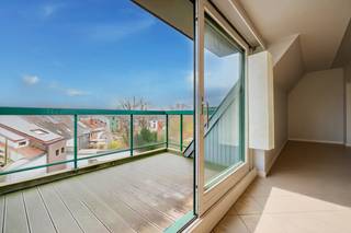 Journée portes ouvertes : samedi 13 décembre 2025 (prenez rendez-vous au 0472/62.03.60)SituationCe spacieux duplex est situé dans un endroit calme, à...