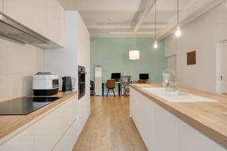 Situé dans la Leopoldstraat, au cœur de la ville dynamique de Vilvorde, se trouve ce projet de rénovation exceptionnel. La "Kantfabriek"...