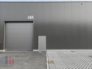 Nieuwbouw KMO-unit met een oppervlakte van +/- 231m² INCLUSIEF privatieve parkeerplaats. De casco magazijnruimtes bestaande uit staalconstructie in...