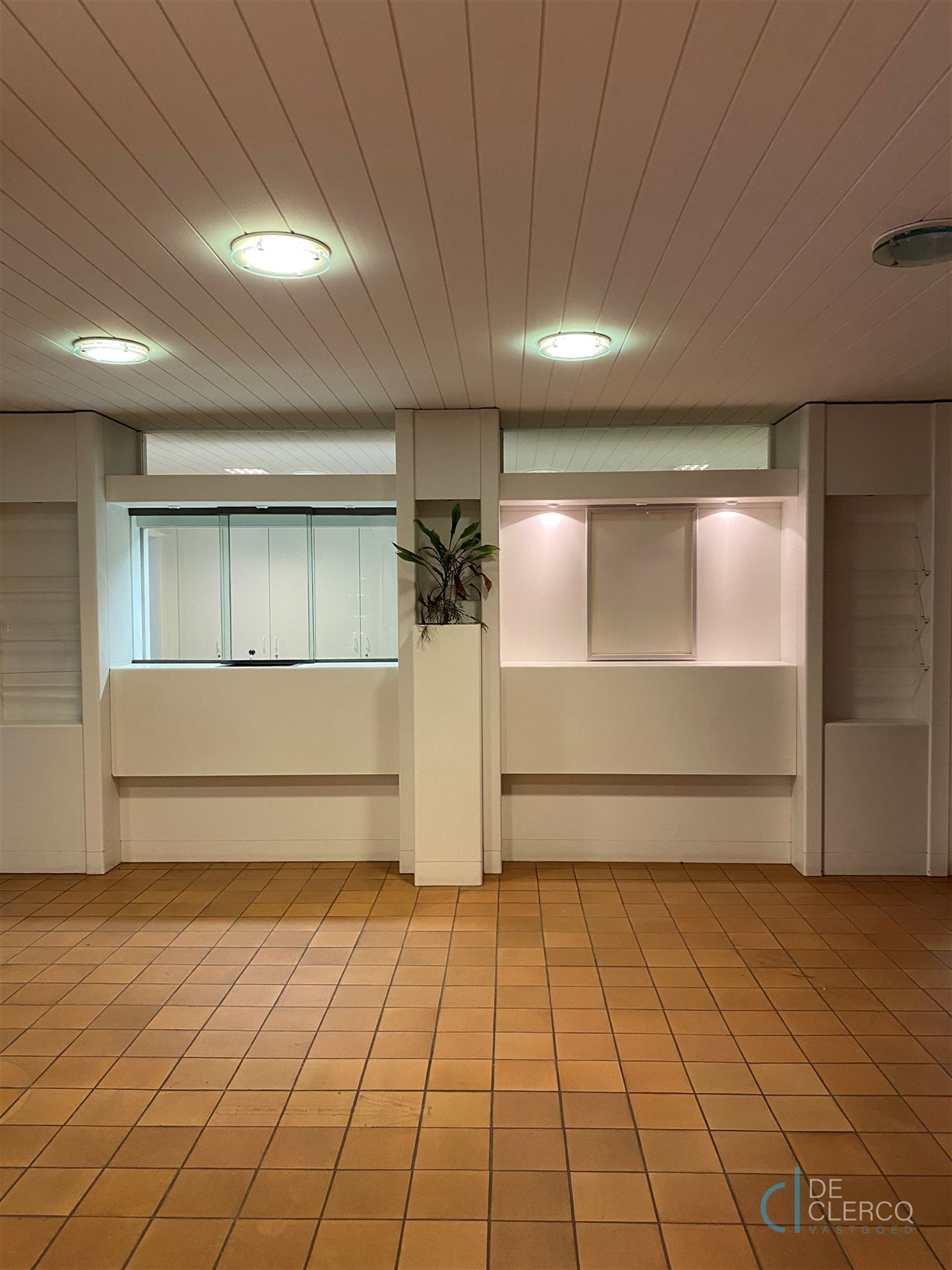 Commercial for rent in Lochristi - photo 4