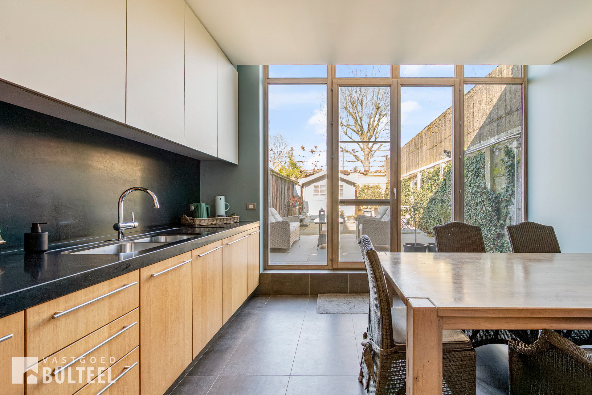 Instapklare woning met 2 slaapkamers en stadsterras. - foto 4