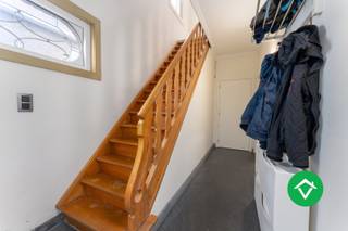 Deze verzorgde woning, gelegen langs de Stationsstraat in Eernegem, biedt een uitstekende locatie op wandelafstand van...