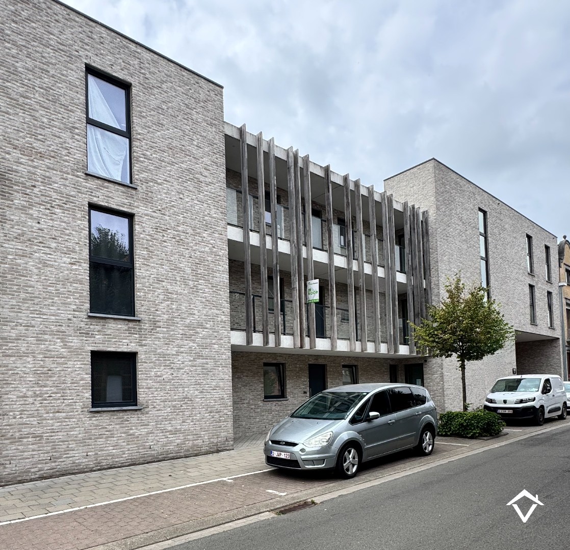 Appartement met 2 slaapkamers en garagebox te Westrozebeke - foto 4