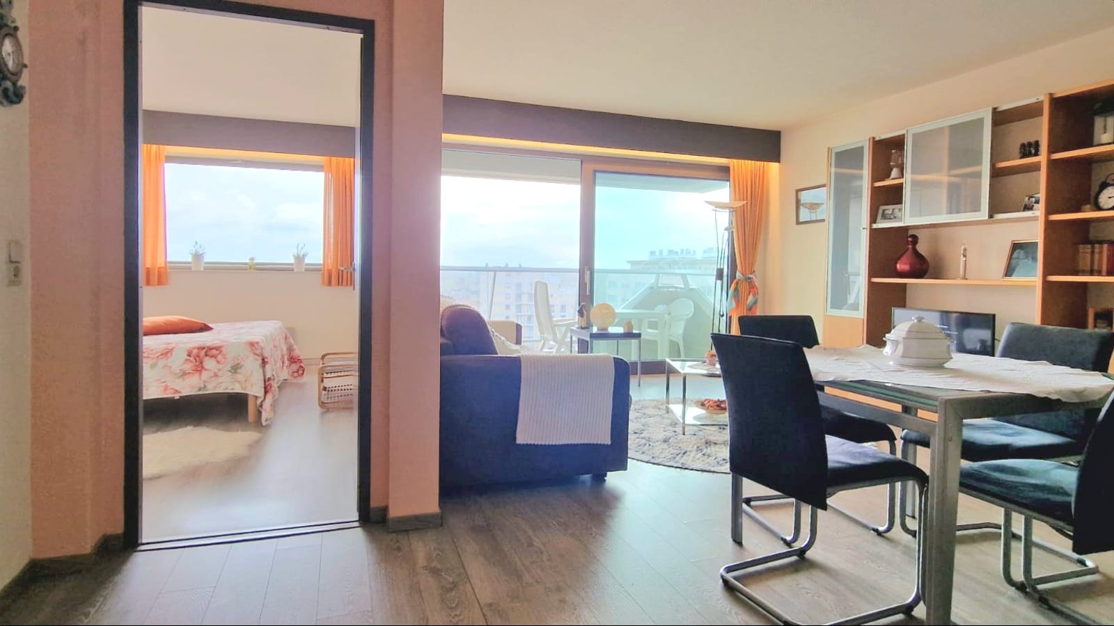APPARTEMENT AVEC 1 CHAMBRE AVEC TERRASSE ENSOLEILLÉE ET VUE OUVERTE FANTASTIQUE SITUÉ SUR LA PLAGE ET LA MAGNIFIQUE ESPLANADE LÉOPOLD I À DE PANNE - photo 5