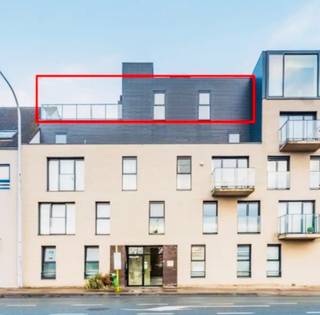 In het centrum van Kortrijk, op wandelafstand van winkelcentrum K, de Grote Markt en tal van handelszaken, bevindt zich dit stijlvolle en...