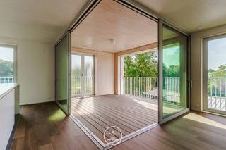 Emplacement :Ce nouveau projet de petite envergure est situé dans le centre de Nazareth.Grâce à sa situation centrale, il se trouve à moins de 10...