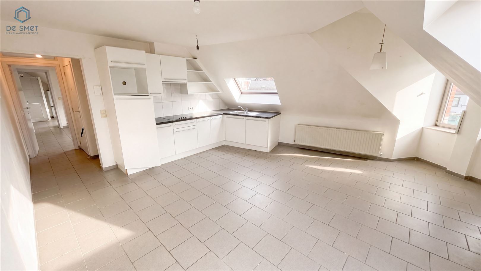 APPARTEMENT À RAFRAÎCHIR/BIEN LOCATIF AU CENTRE DE GERAARDSBERGEN À VENDRE - photo 2