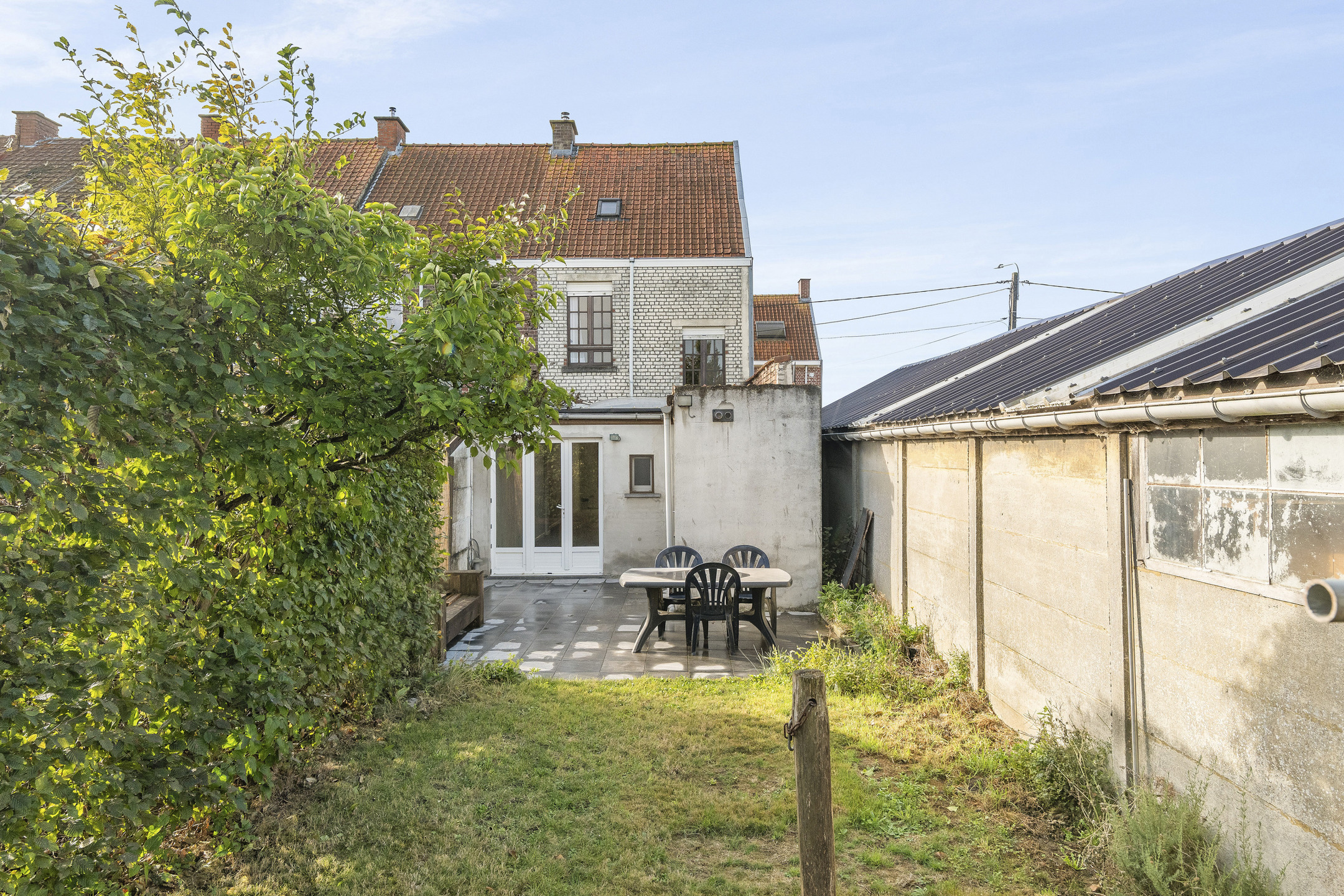 Leuke INSTAPKLARE woning met TUIN en ZONNEPANELEN! - foto 2