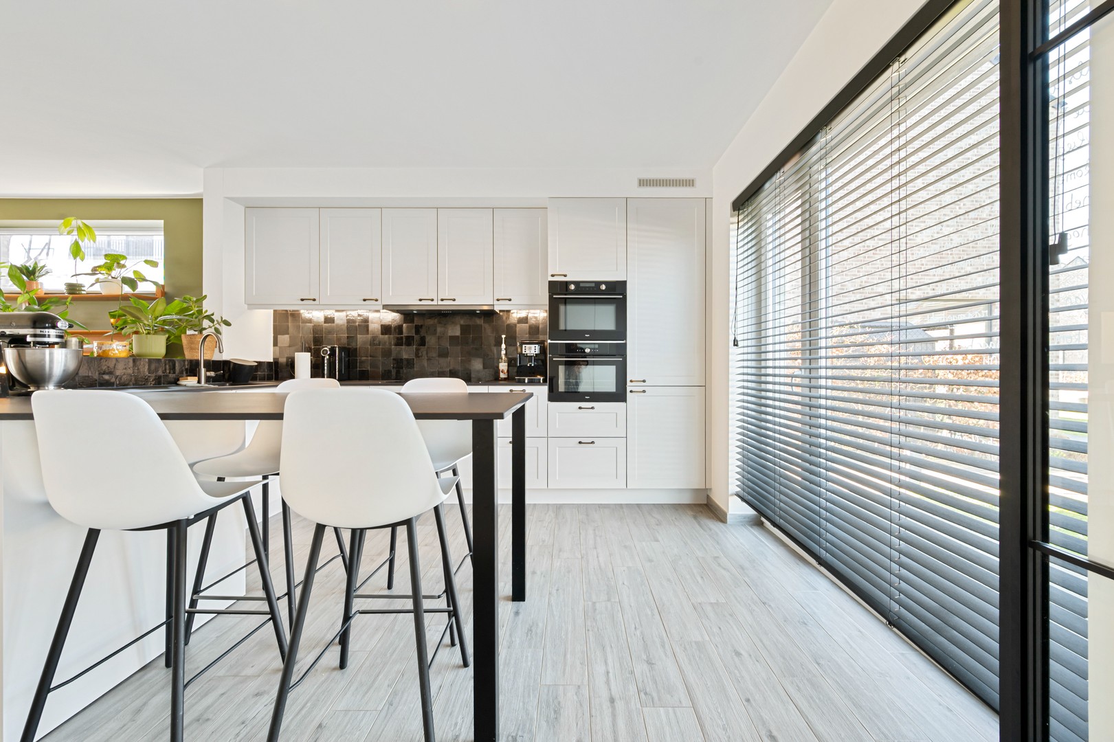 Energiezuinige en ruime eengezinswoning gelegen op een woonerf! - foto 4