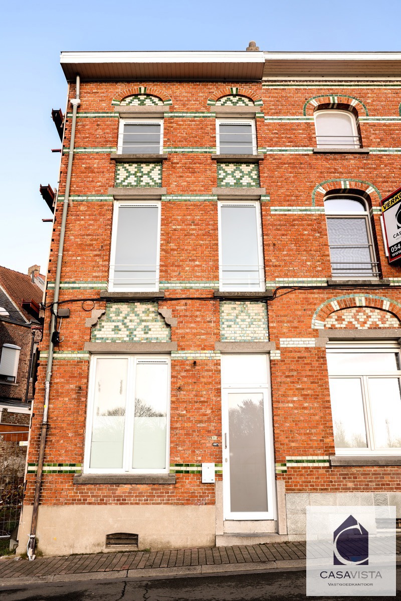 STIJLVOLLE HERENWONING MET 4 BOUWLAGEN - foto 1