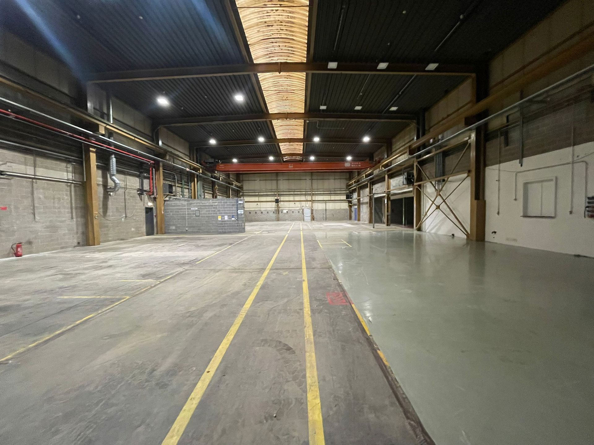 Commercial for rent in Zaventem - photo 1