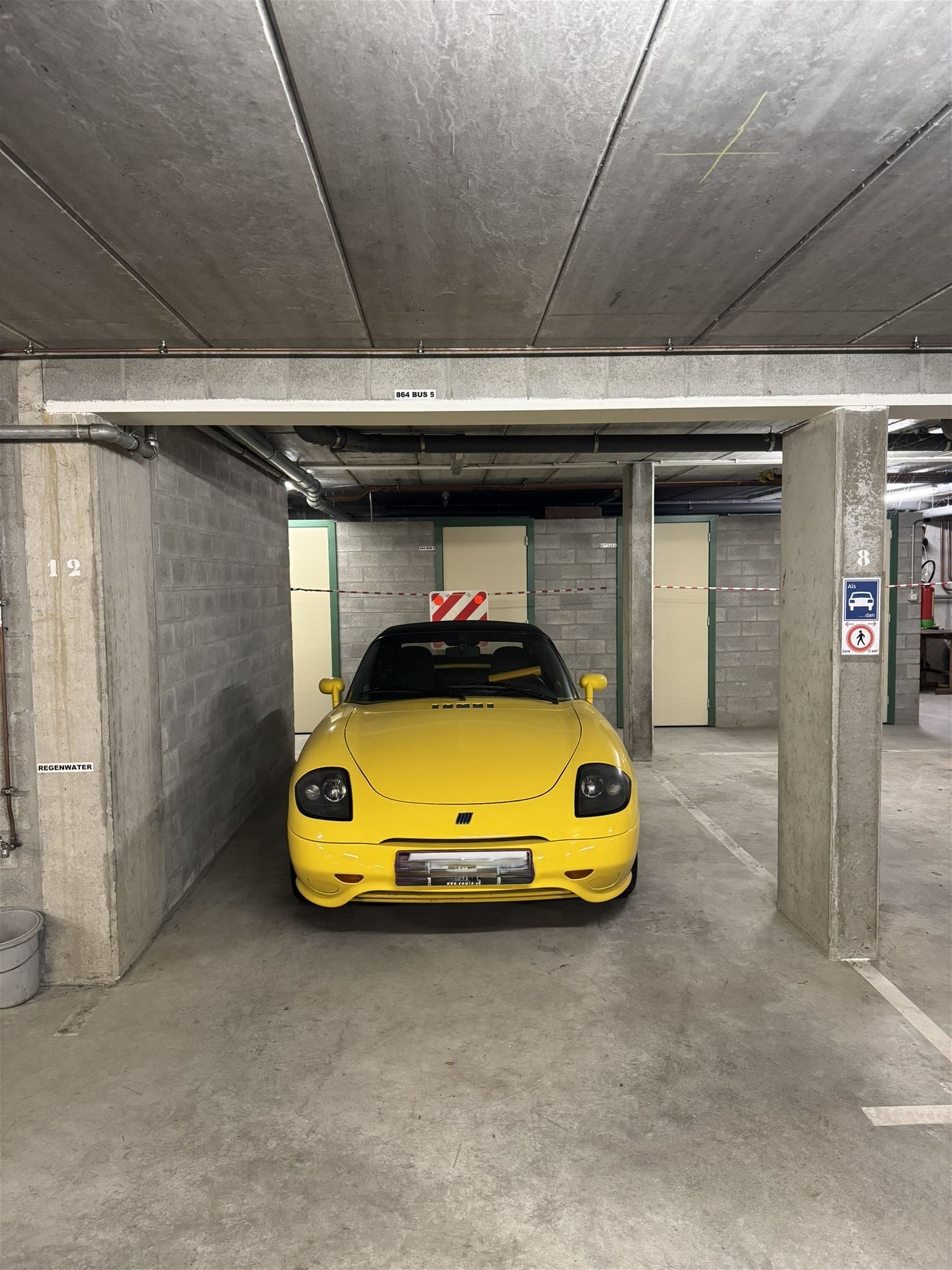 Garage for sale in Wuustwezel
