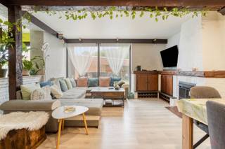 Deze verzorgde bungalow, gelegen in de Stijn Streuvelsstraat 32 te Waregem, biedt een praktische en comfortabele woonoplossing op een centrale...