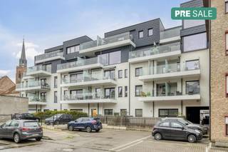 Penthouse for sale in Boomlayout:- entrance hall with space for a cloakroom- separate toilet- living room- south-facing terrace (15m²) with a view...