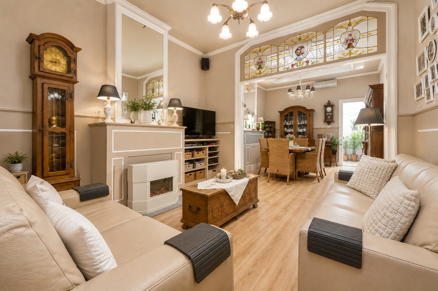Te renoveren woning met 2/3 slkmrs en stadstuintje op een goede locatie! - foto 4