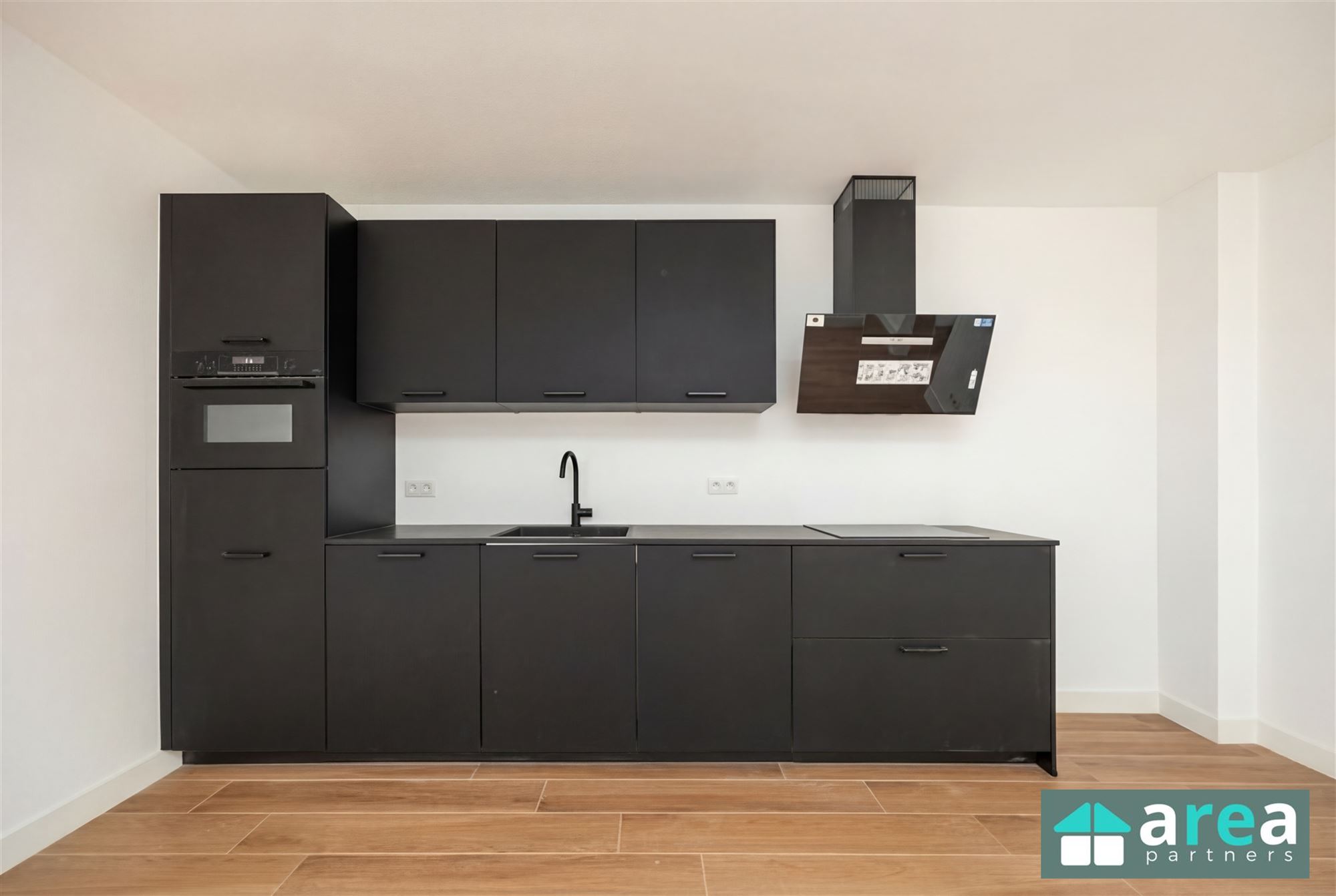 Modern gerenoveerd gelijkvloers appartement! - foto 5
