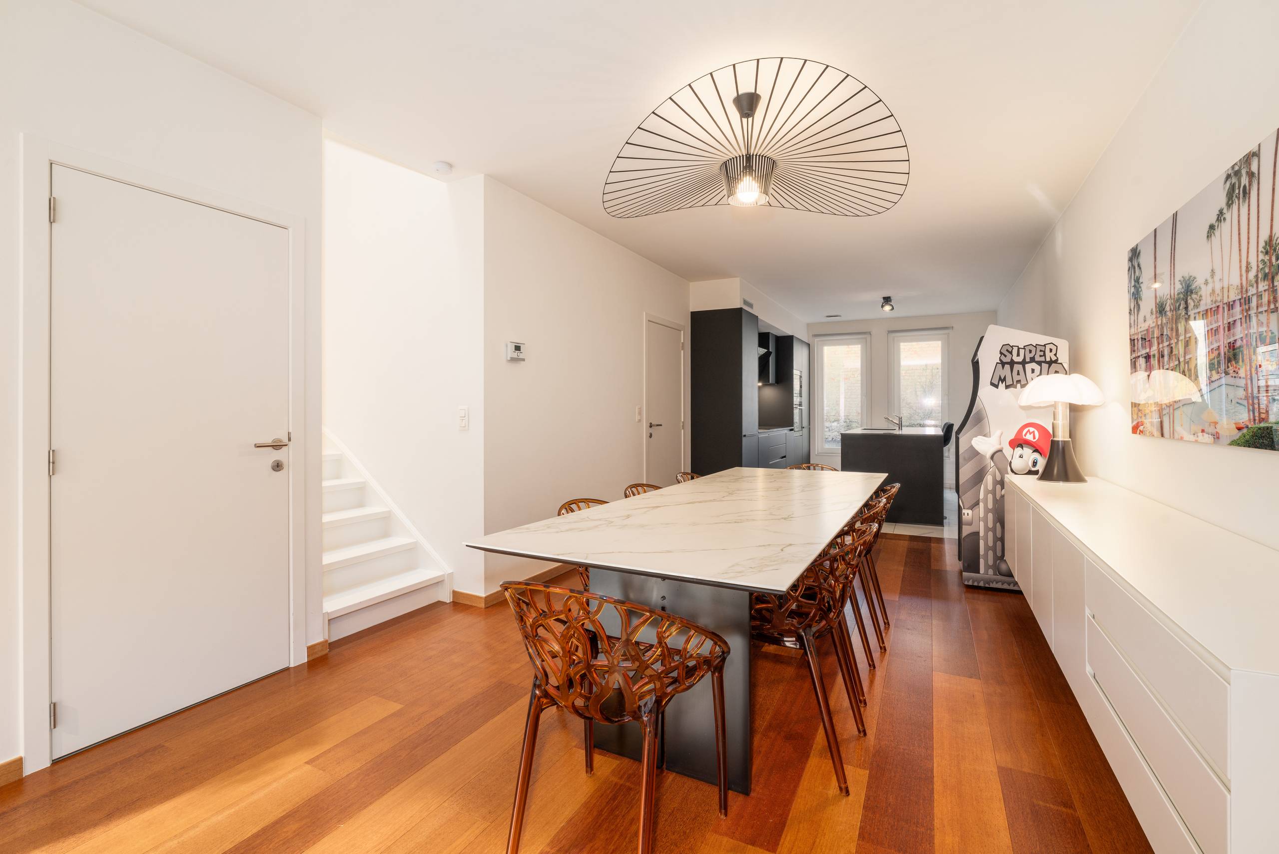 Halfopen huis in nieuwstaat met garage - foto 3