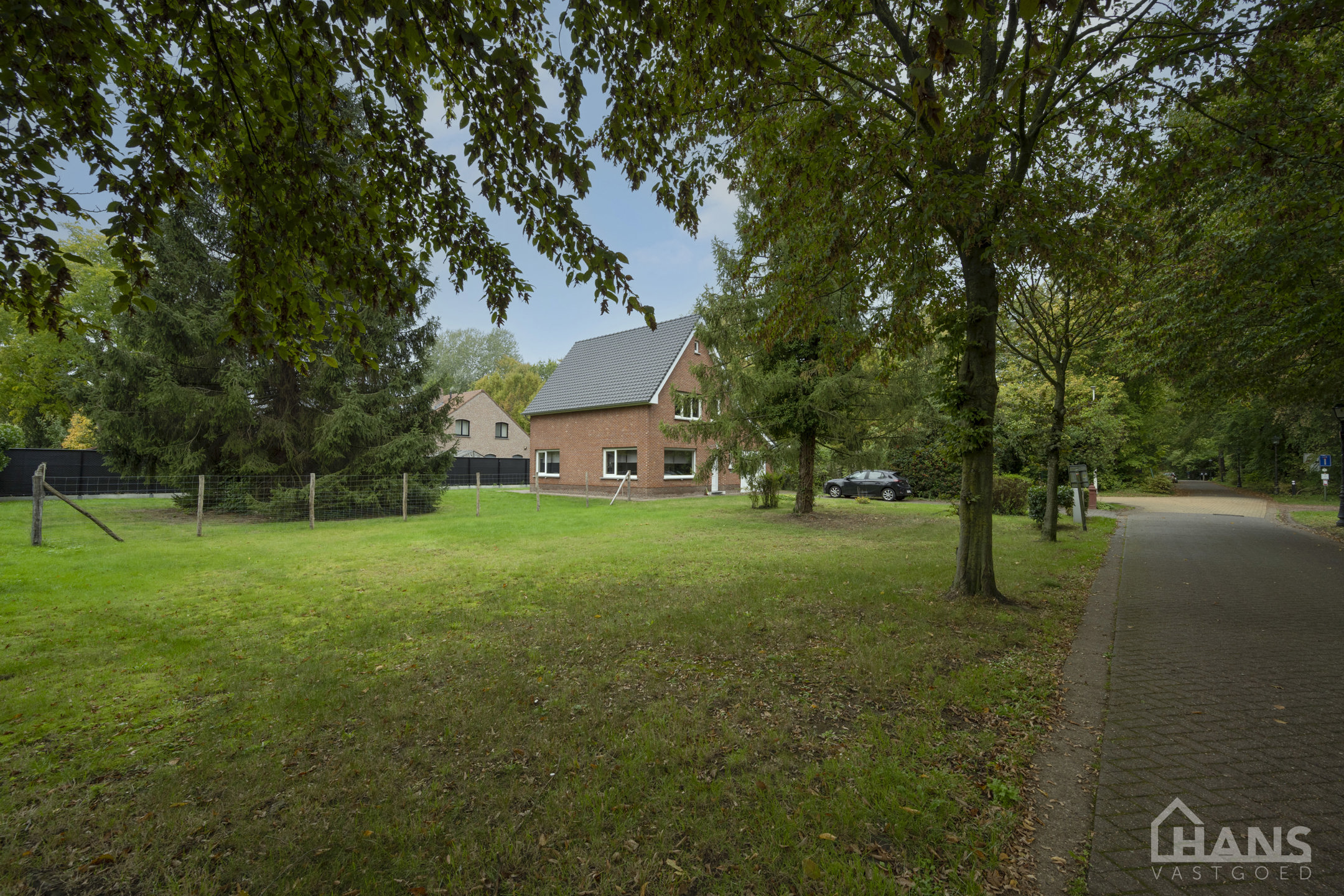 Vrijstaande woning met inpandige garage. - foto 5