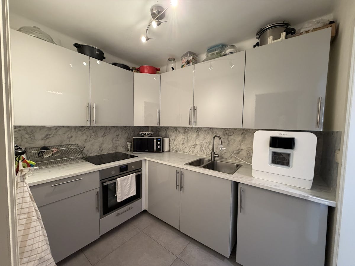 TE HUUR: Appartement gelegen in het centrum van Hasselt - foto 4