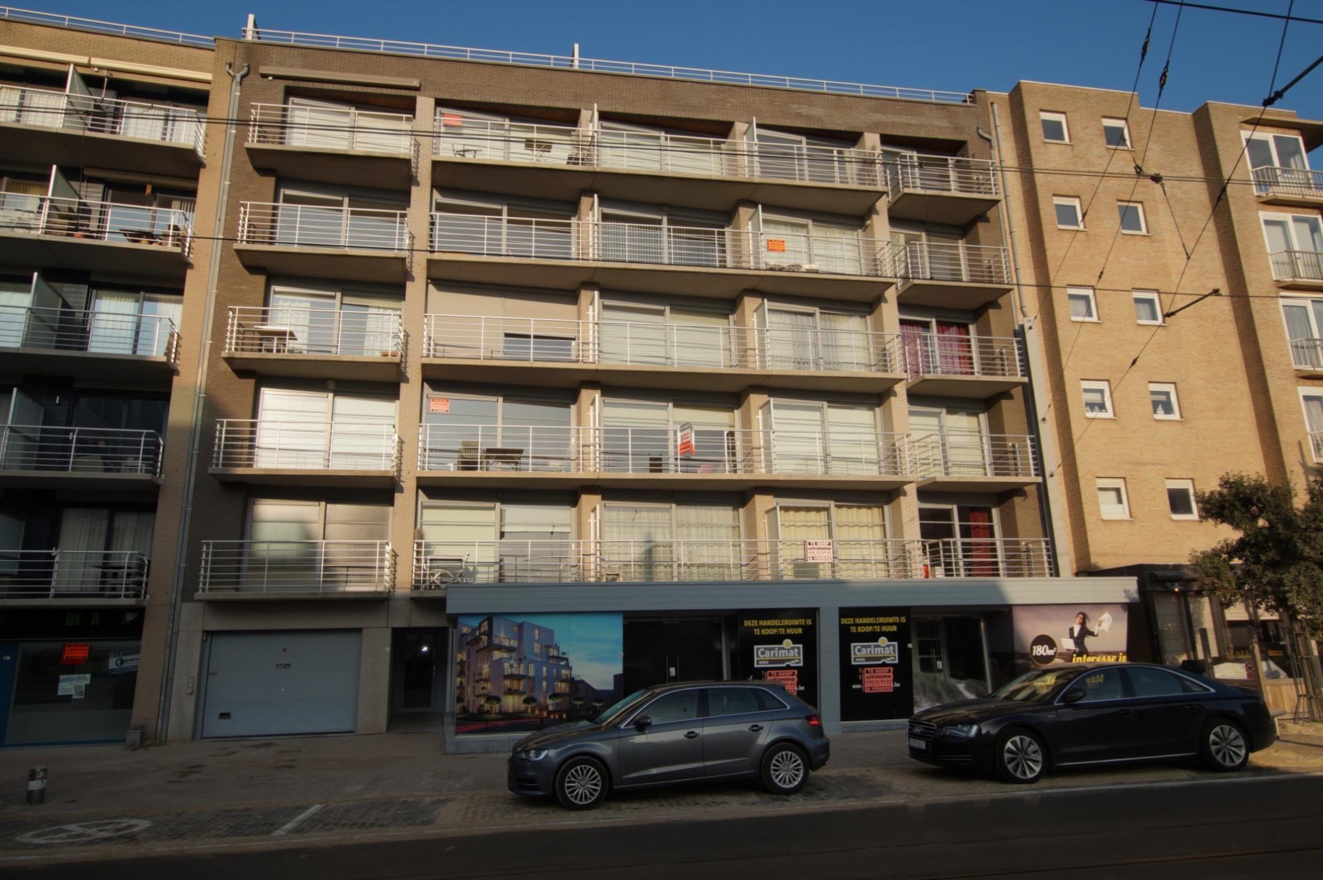 Buitenstaanplaats te koop in de residentie Yzzis.