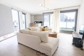 Ben je op zoek naar een ruim appartement in Maasmechelen met een moderne uitstraling en een praktische indeling? Dit appartement op de...
