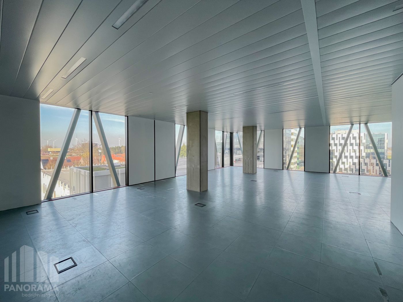 Nieuwbouwkantoor op toplocatie langs de E403 te Roeselare - foto 2
