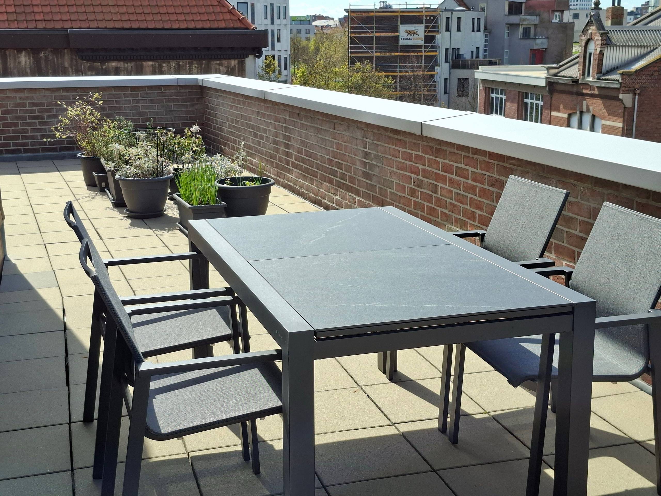 Appartement te koop in Antwerpen met 2 slaapkamers - foto 2