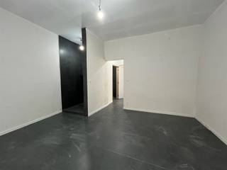 Wens je ook te wonen op wandelafstand van het bruisende Zuid? In dit kleinschalig gebouw bevindt zich dit gezellig te maken 1 slaapkamer...