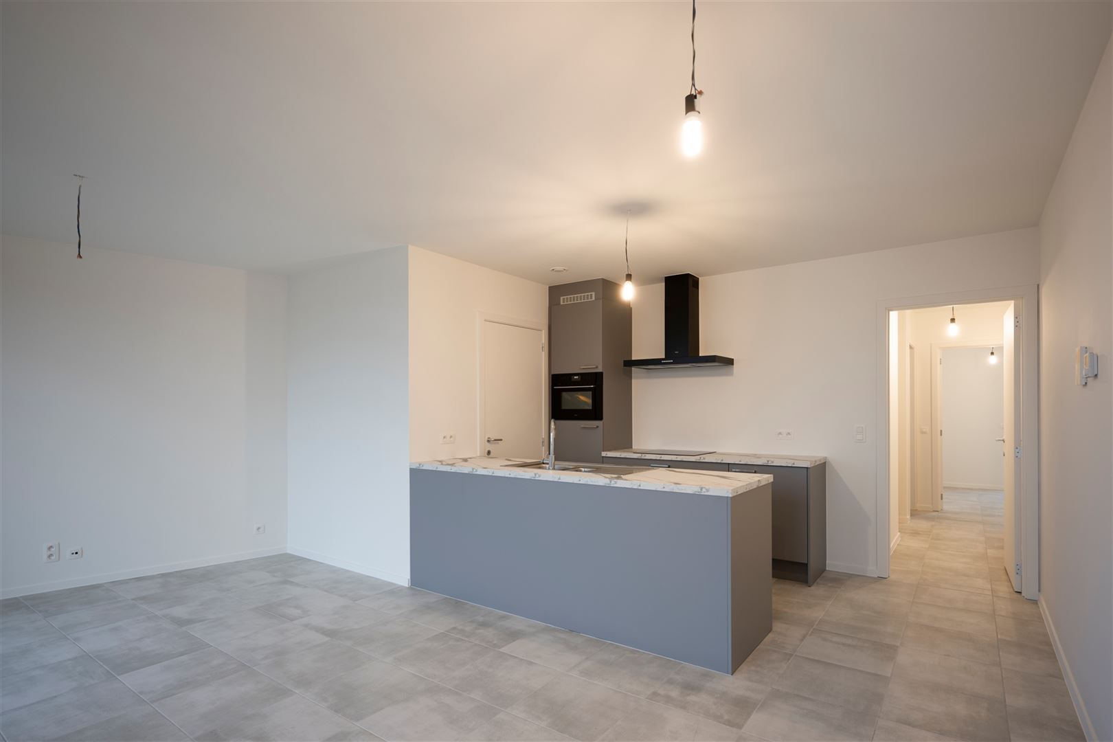 Nieuwbouw tweeslaapkamerappartement met terras - foto 2