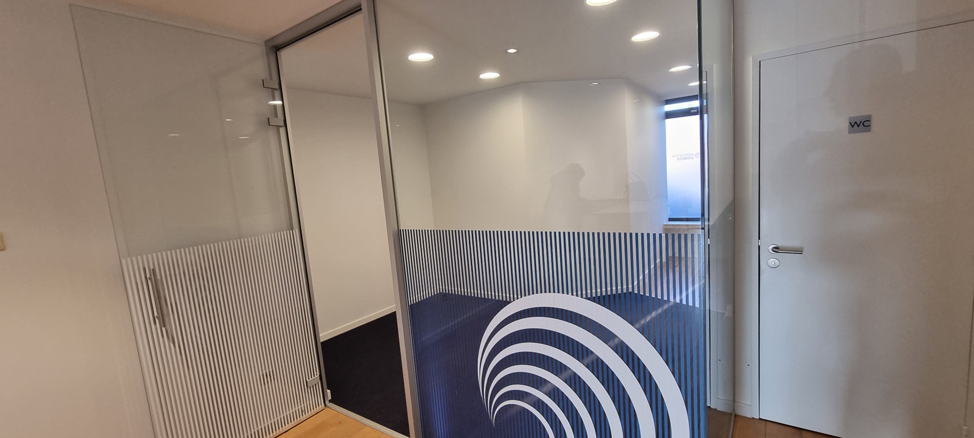 Gunstig gelegen handelspand in hartje Wommelgem - foto 5