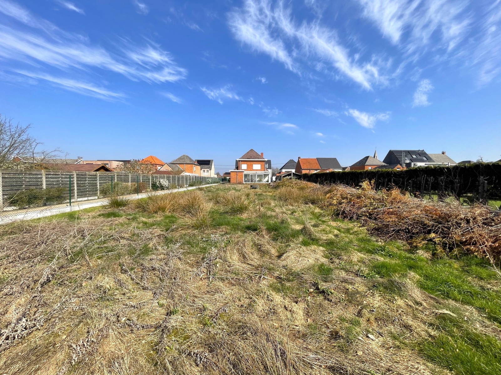 BOUWGROND OB 668 M² IN DOODLOPENDE STRAAT - foto 3