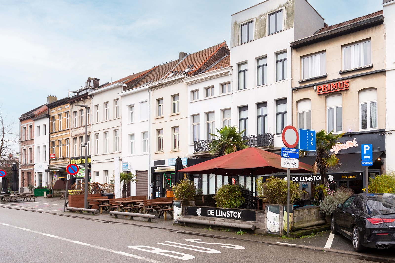 Handelshuis aan Berchem station - foto 2