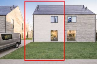 <p><span>Will you soon be living in one of these high-quality semi-detached new construction homes, where luxury, comfort and energy-efficient living come together? </span></p><p><span>These four semi-detached developments offer everything you are looking for: high-quality finishes, spacious and bright living spaces and a beautiful southwest facing garden. Add an E-level below 20, smart technology and a fully equipped kitchen and you have found your dream home. </span></p><p><span> </span></p><p><span>HIGH QUALITY FINISHING</span></p><p><span>Enjoy timeless quality thanks to parquet floors in all living areas and bedrooms, and stylish tiles in the kitchen and bathrooms.</span></p><p><span> </span></p><p><span>LOTS OF LIGHT AND OPENNESS</span></p><p><span>Large windows provide plenty of light and seamlessly connect the spacious living areas to the southwest-oriented gardens.</span></p><p><span> </span></p><p><span>SMART TECHNOLOGY FROM NIKO HOME</span></p><p><span>Control lighting and more with Nico Home home automation for optimal comfort and convenience.</span></p><p><span> </span></p><p><span>SPACE FOR EVERYONE</span></p><p><span>With 4 to 5 bedrooms, 2 bathrooms and generous living spaces, this home offers more than enough space for your family.</span></p><p><span> </span></p><p><span>ENERGY EFFICIENT &amp; FUTURE-ORIENTED</span></p><p><span>An E-level below 20 thanks to solar panels, a heat pump and high-quality insulation. Ready for a sustainable future with low energy costs.</span></p><p><span> </span></p><p><span>FULLY INSTALLED KITCHEN</span></p><p><span>A dream kitchen with high-quality appliances from Miele and Novy, perfect for preparing delicious meals.</span></p><p><span> </span></p><p><span> </span></p><p><span> </span></p>