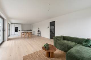 [[ DIT PAND NEEMT DEEL AAN DE ERA OPEN HUIZEN DAG OP 14/3 VAN 17:30 TOT 18:30 ]]Te koop: ruim gelijkvloers appartement in Buggenhout, op korte...