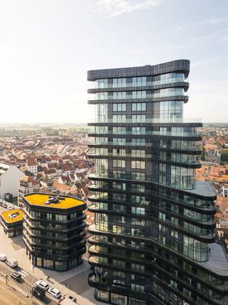 Duplex op de 6e en 7e verdieping te koop in het prestigieuze en architectonisch nieuwbouwproject ‘Heldentoren’, gelegen aan het Heldenplein te...