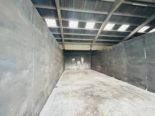 Commercial à louer à Zonnebeke