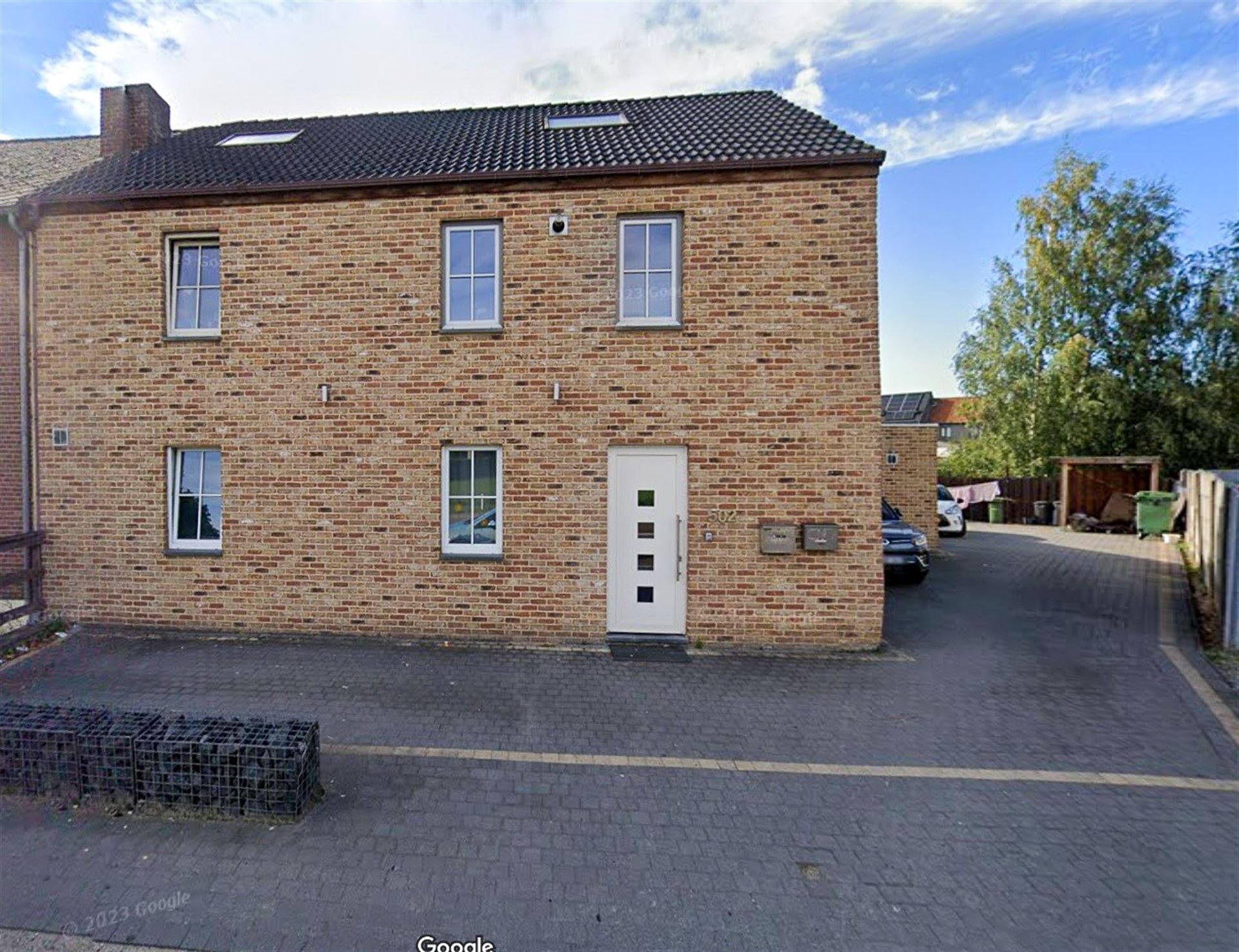 Commercial for sale in Maasmechelen with 5 bedrooms - photo 1