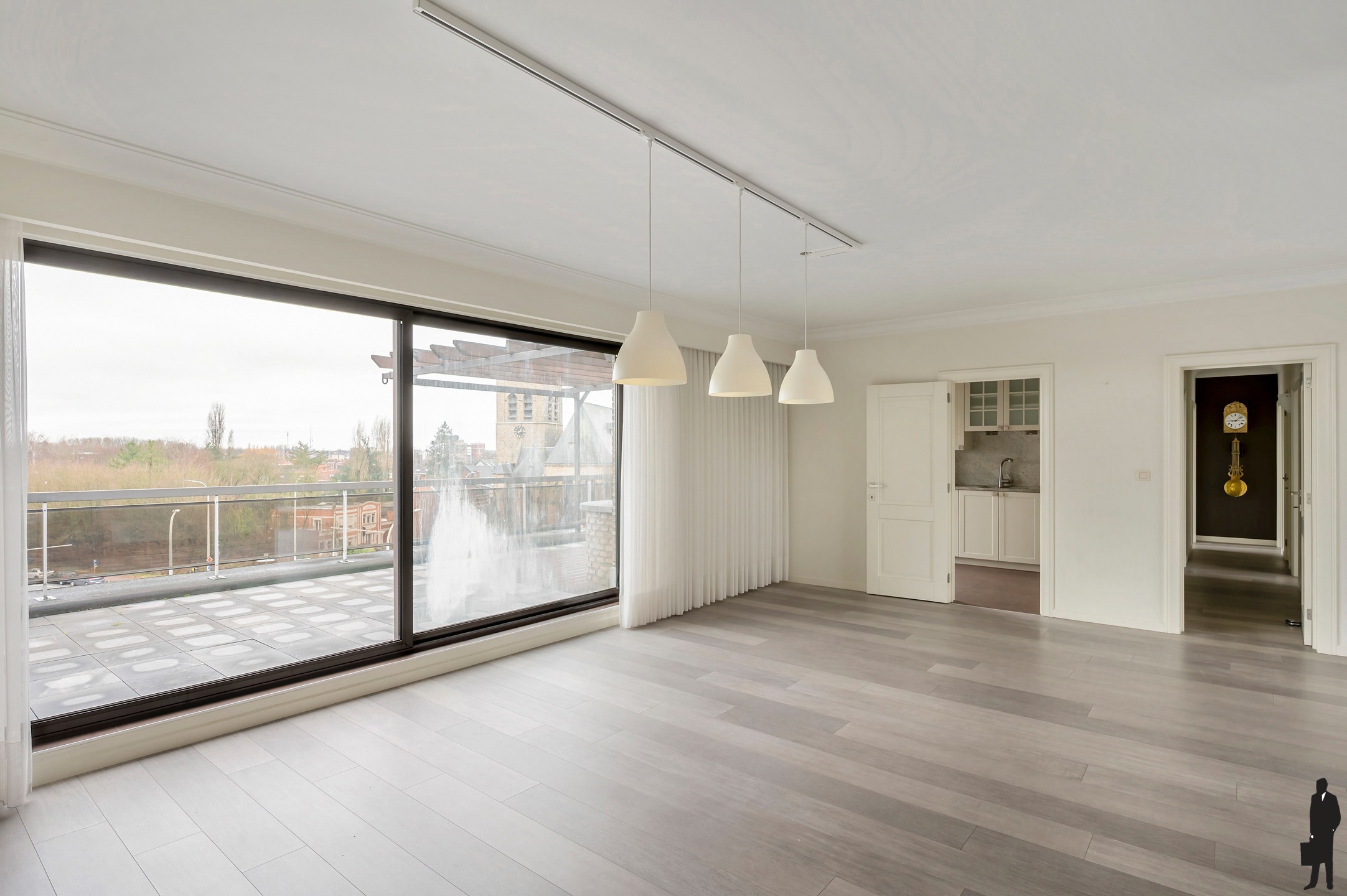 Gerenoveerde penthouse met 3 slk, P en 105m² terras te Lier - foto 2