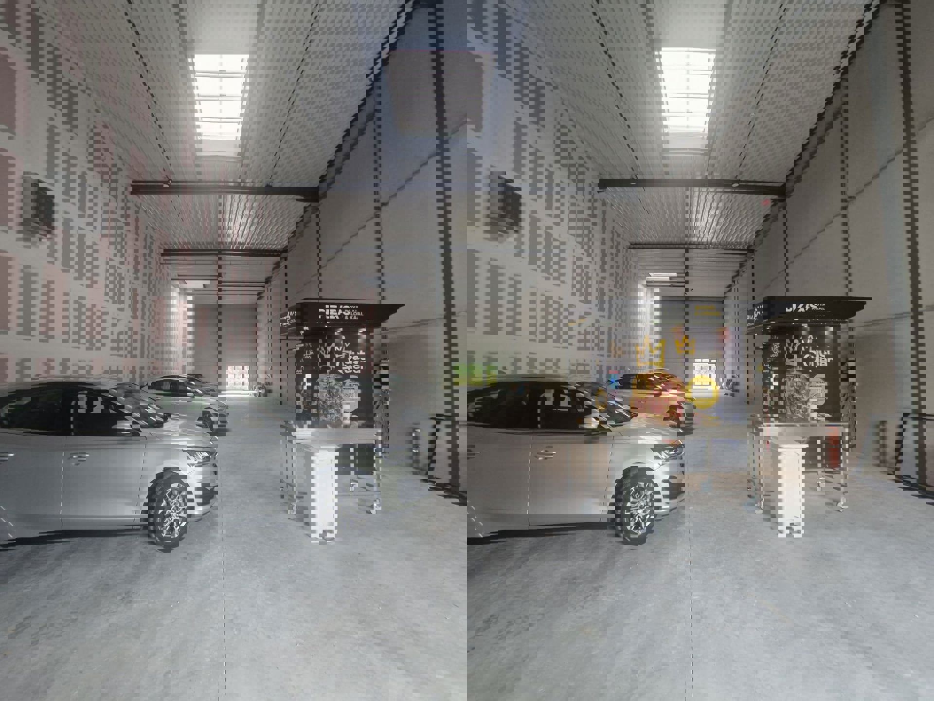 TE HUUR – Opslagruimte van ± 1.150 m² in Gembloux - foto 3