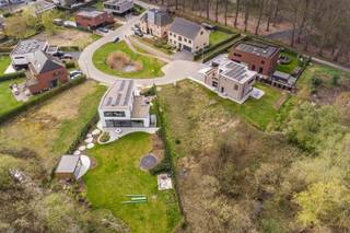 <p>Bouwgrond van 900m², rustig gelegen in een woonerf te Abdijstraat in Sint-Katelijne-Waver. Ideaal voor het realiseren van een open bebouwing, vlak aan de Nete.</p>
<p>Voor meer info, neem contact op via 0492 83 88 19 of jarno@groepvanhaute.be</p>