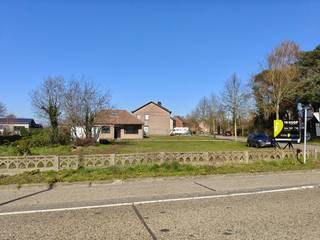 Dit perceel is gelegen in Mol - Millegem langs de kruising Milostraat - Fazantstraat. Je geniet hier van een uitstekende verbinding naar de...