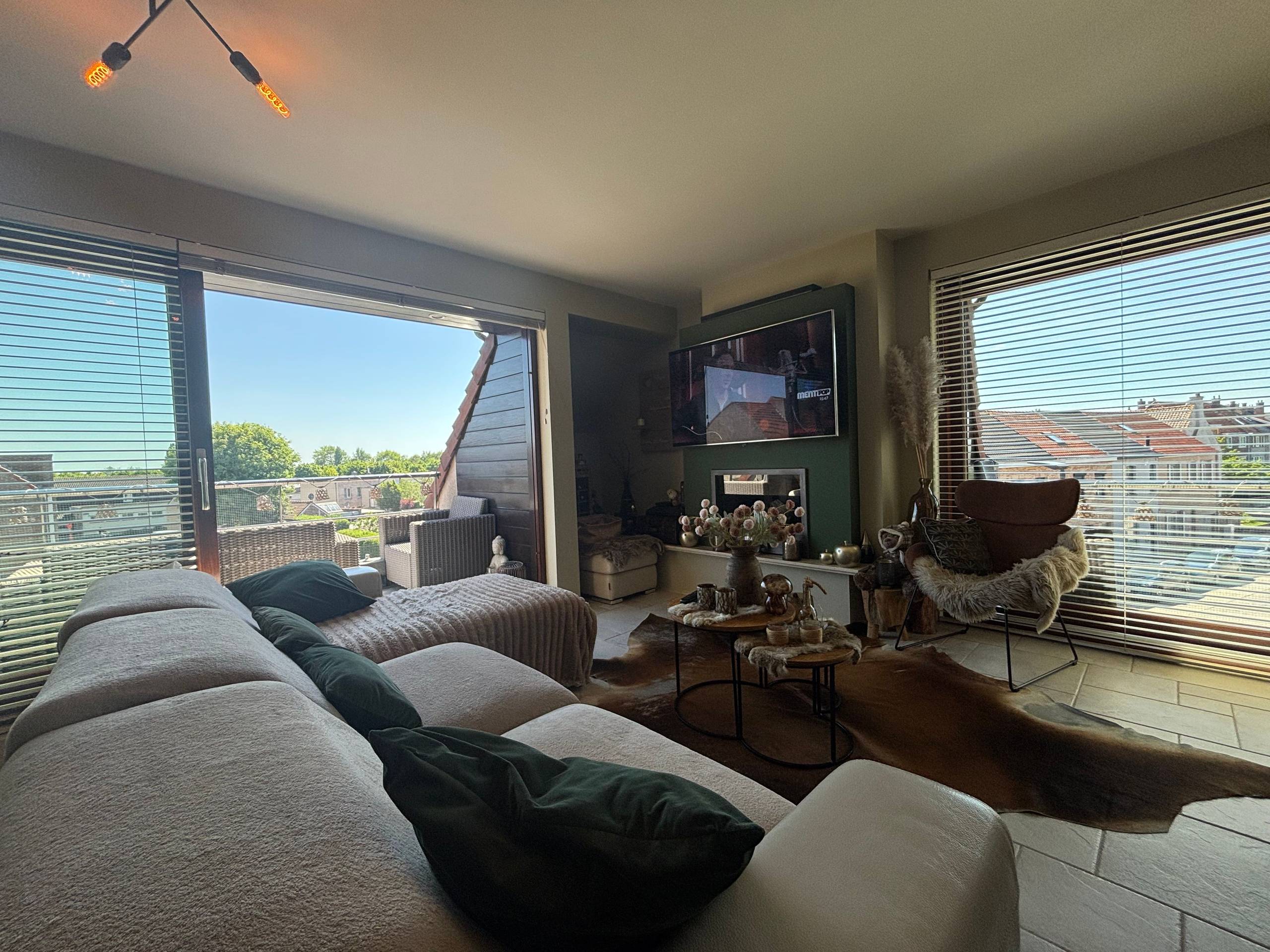Modern duplexappartement met 2 slaapkamers en zonnig terras - foto 4