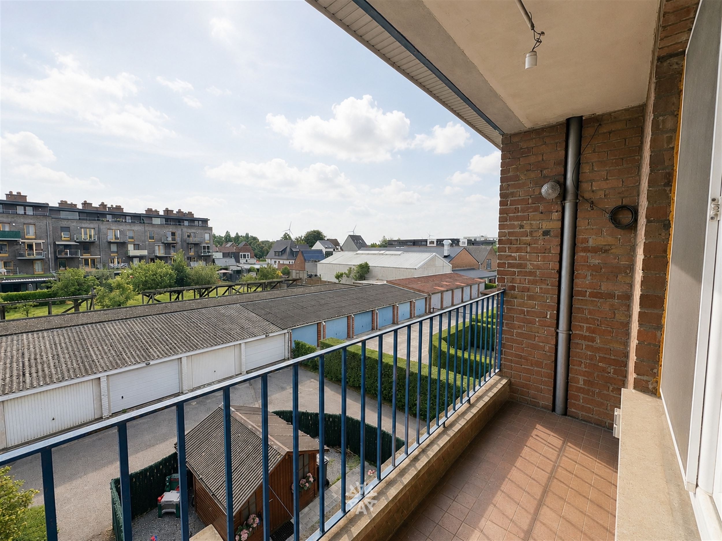 Gerenoveerd appartement met garage te huur in rustige buurt te Wondelgem - foto 4
