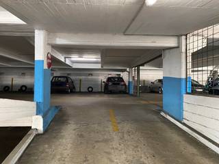 We invest vous propose cet emplacement de parking dans l'hypercentre de Liège à deux pas du futur tram. Le parking est sécurisé est facile...