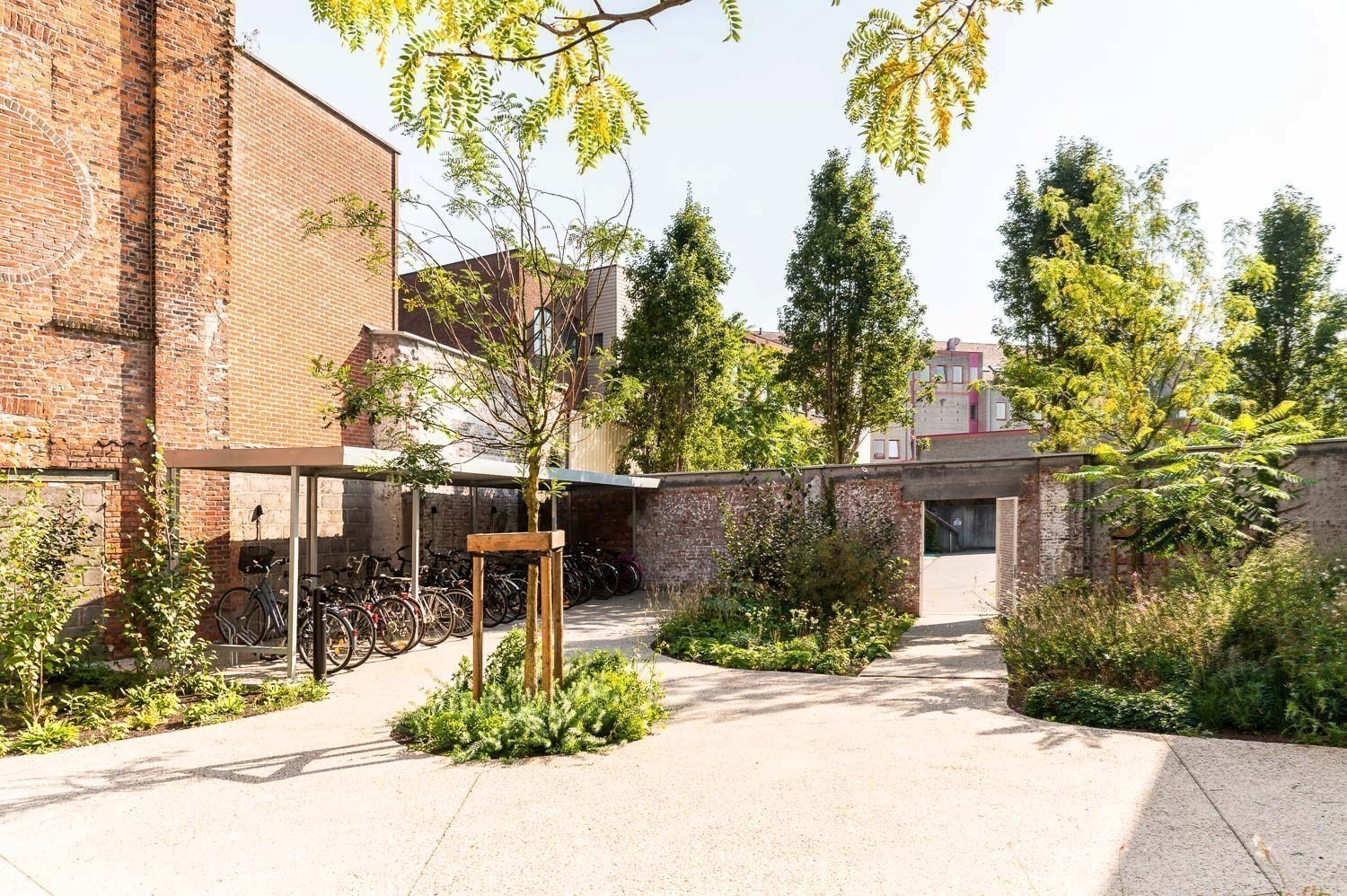 Unit 1A in gerenoveerd kantoorgebouw in centrum Gent! - foto 4