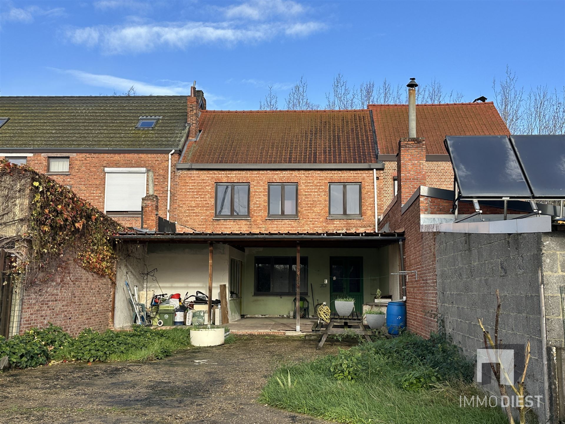 Woning met 3 slpks, garage en grote tuin. Vlakbij station Diest gelegen. - foto 3